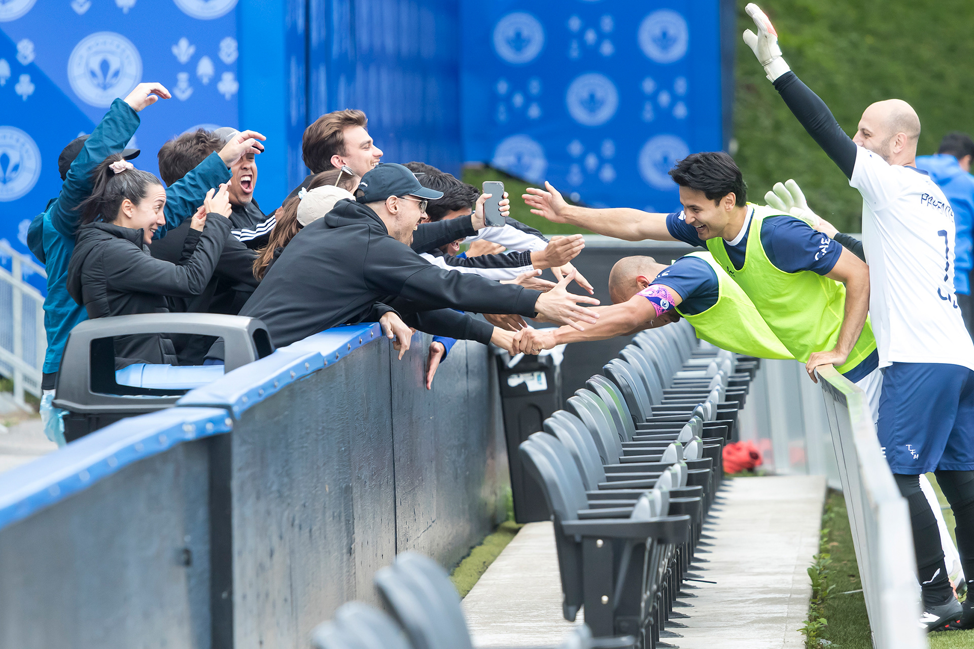 604b5d4e-bfe7-4cd6-8290-f64b71fbe1e5_rw_1920