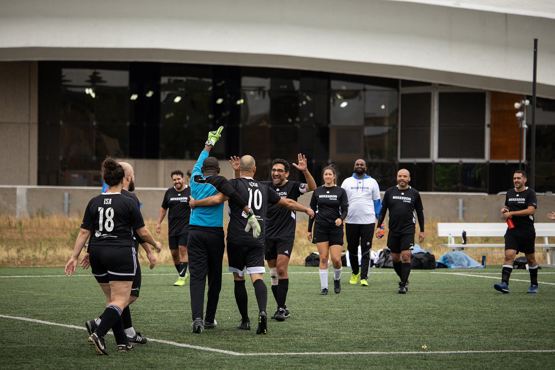 b00b8e8c-09e0-4c6c-bca4-b8a201f6c3a6_rw_1920